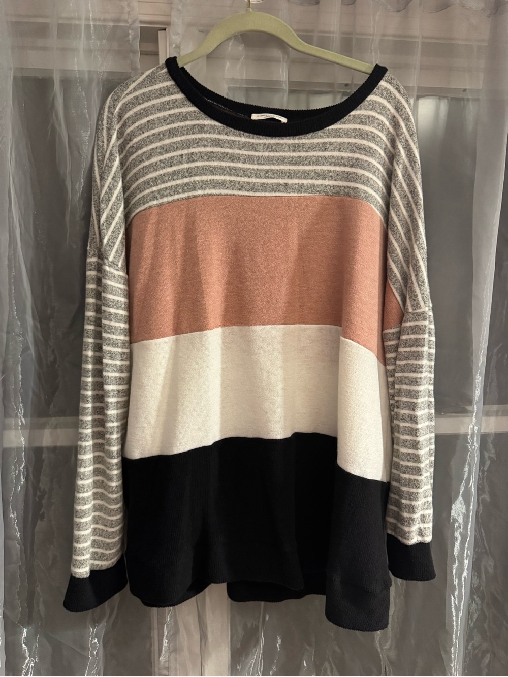 Chicsoul.com Women’s Striped Black, Peach & White Sweater